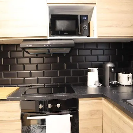 Parisien - Invalides Paris