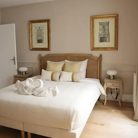 Parisien - Invalides *